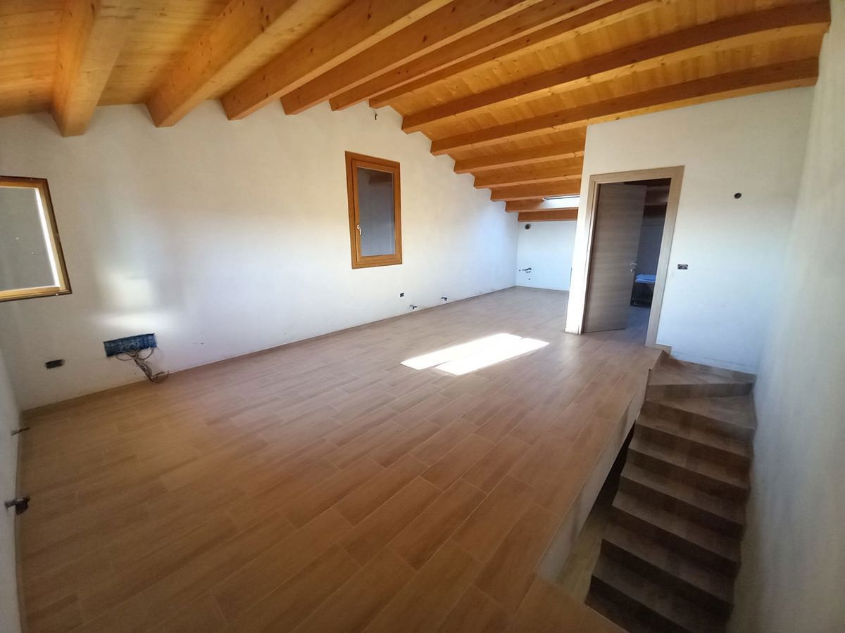 Foto 16 di 25 - Villa a schiera in vendita a Chioggia