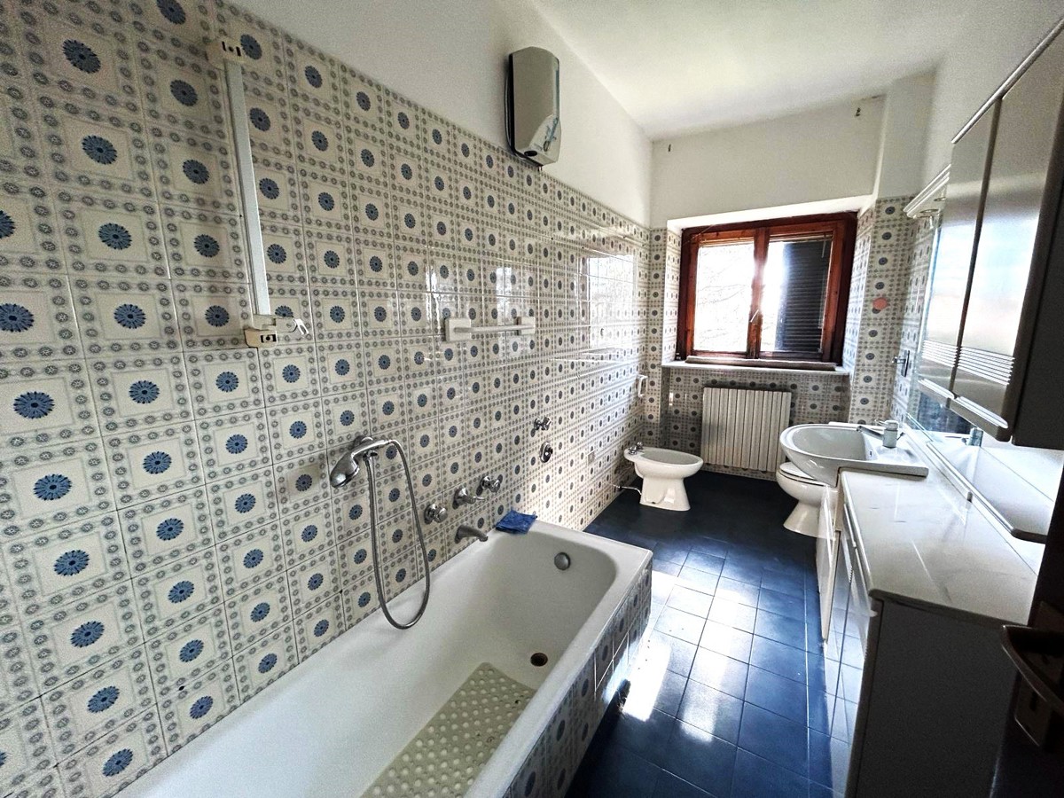 Foto 11 di 14 - Appartamento in vendita a Sannazzaro de' Burgondi