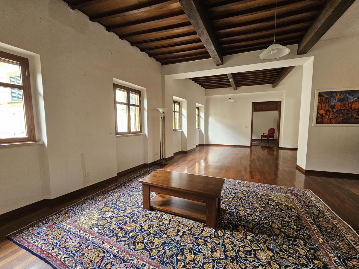 Foto 5 di 37 - Appartamento in vendita a Arezzo