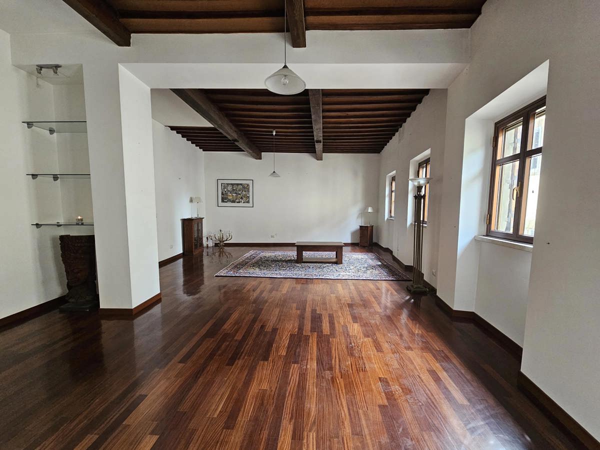 Foto 6 di 37 - Appartamento in vendita a Arezzo