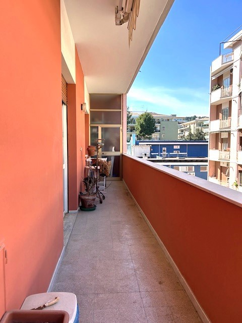 Foto 9 di 22 - Appartamento in vendita a Pescara