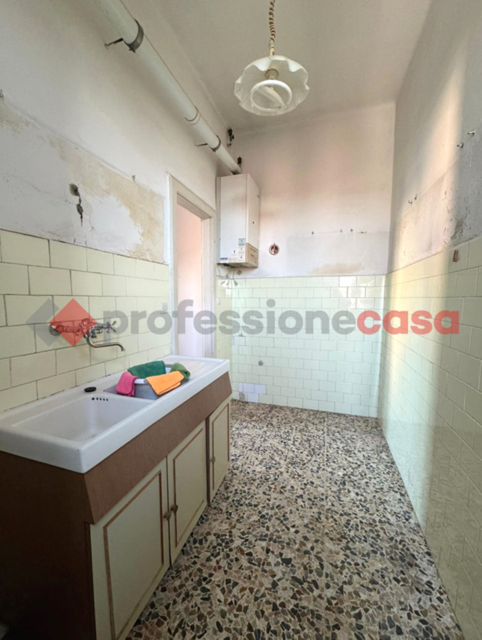 Foto 12 di 25 - Appartamento in vendita a Livorno