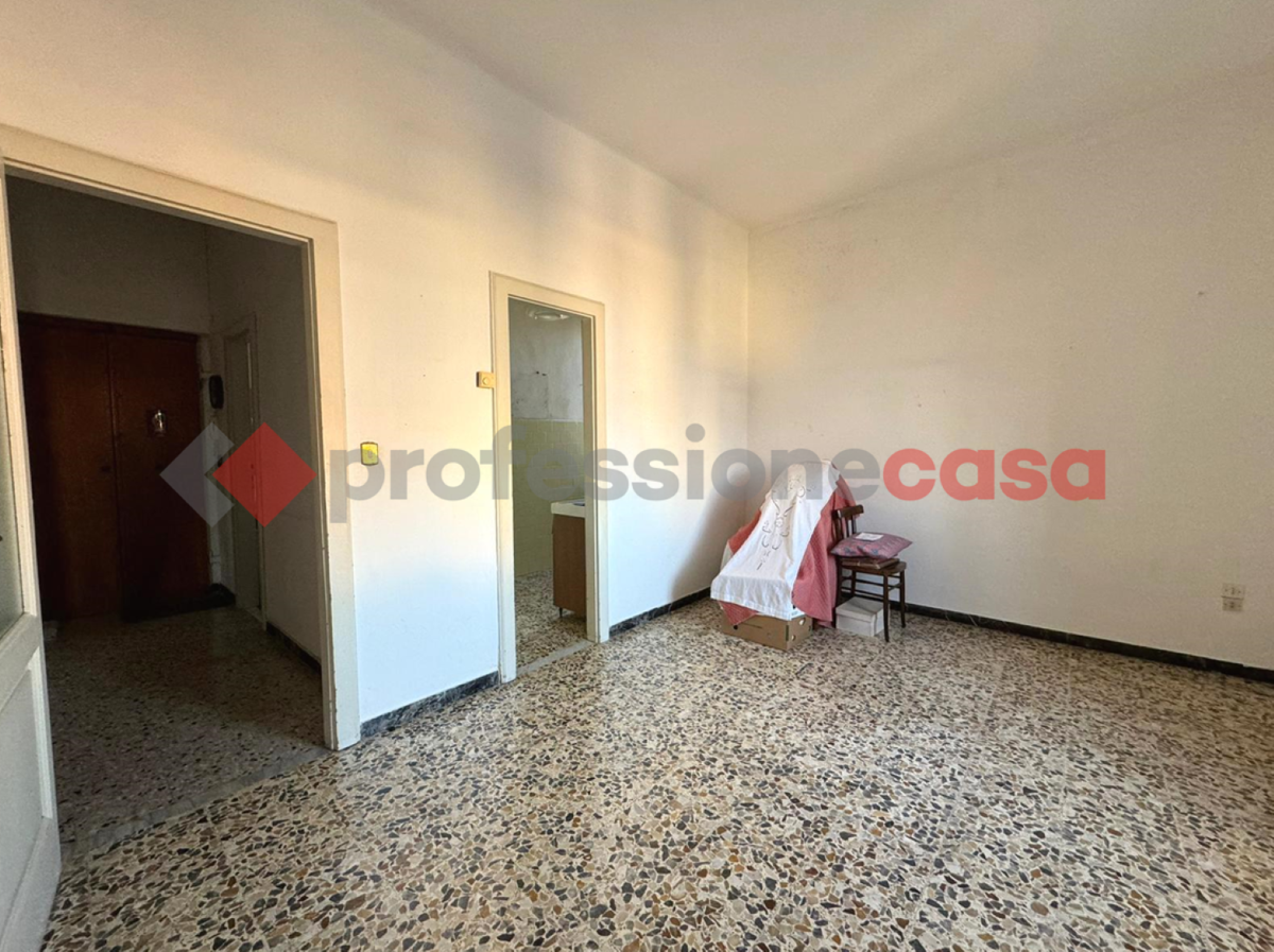 Foto 4 di 25 - Appartamento in vendita a Livorno