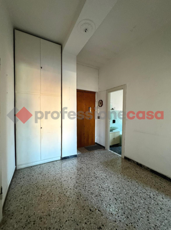 Foto 2 di 25 - Appartamento in vendita a Livorno