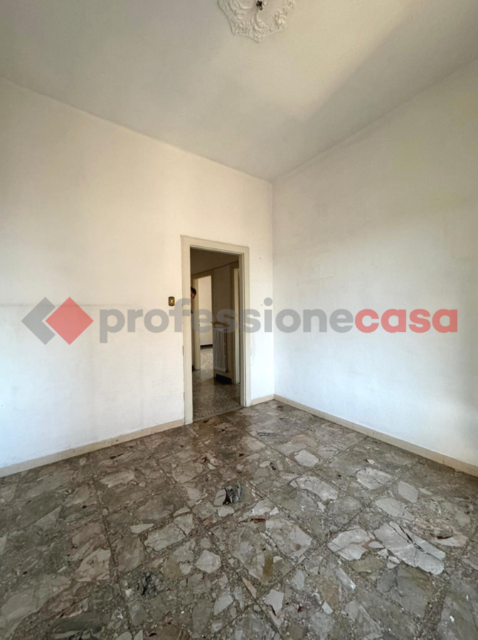 Foto 24 di 25 - Appartamento in vendita a Livorno