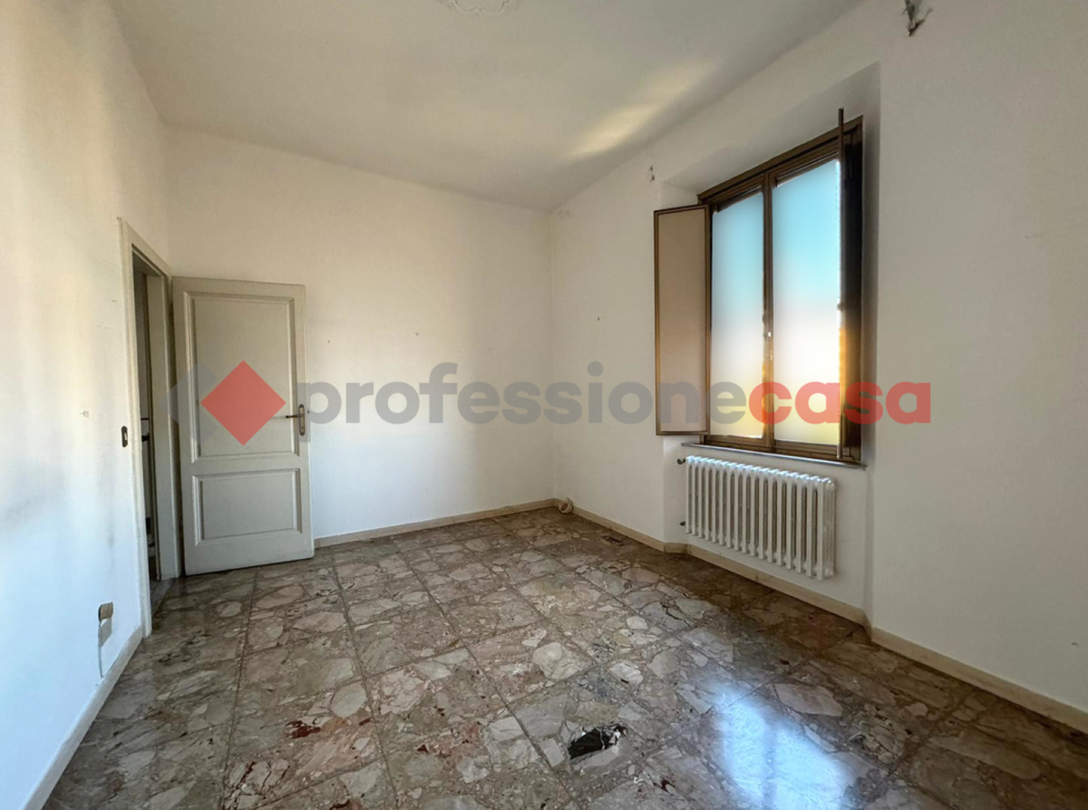 Foto 13 di 25 - Appartamento in vendita a Livorno