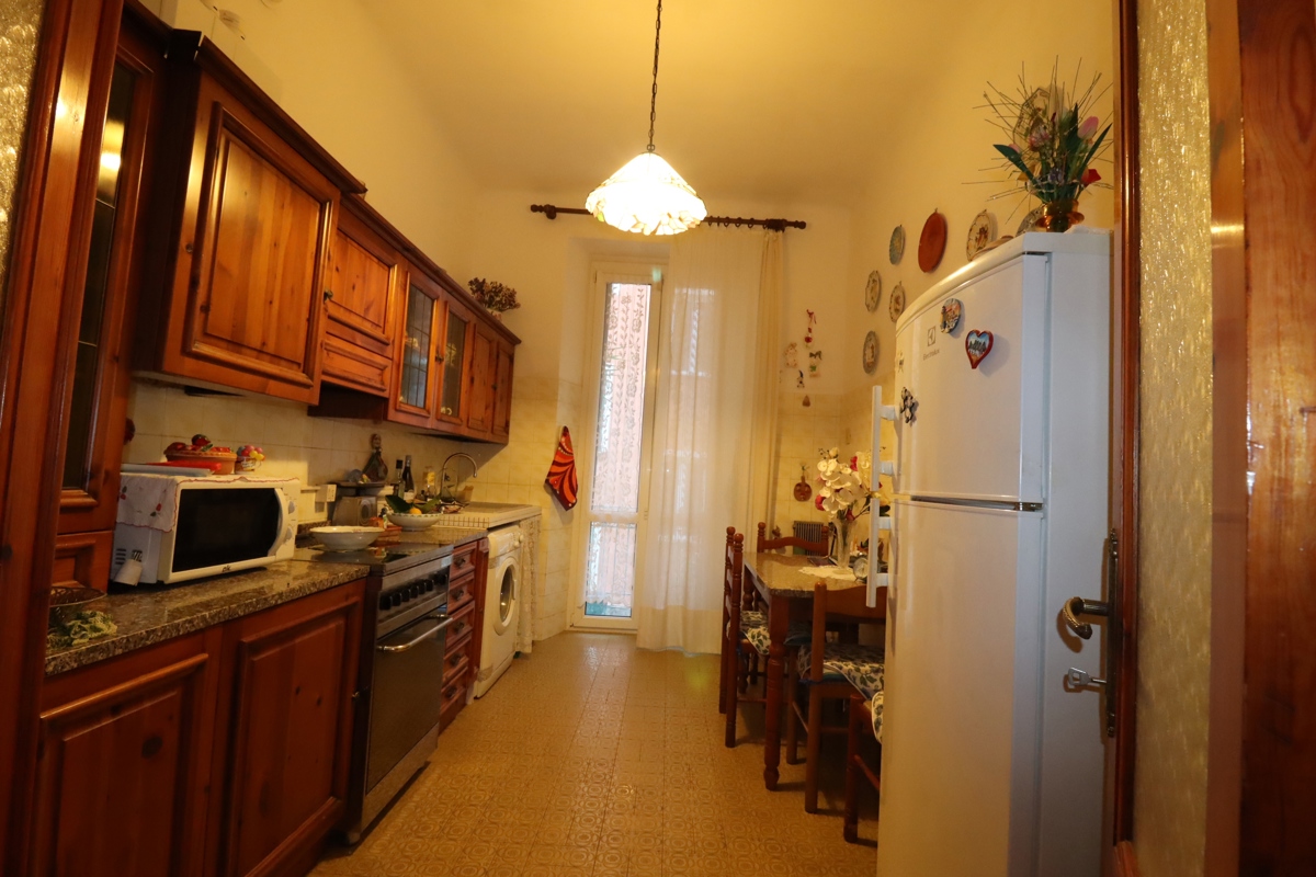Foto 1 di 16 - Appartamento in vendita a La Spezia