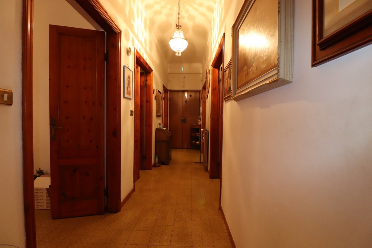 Foto 11 di 16 - Appartamento in vendita a La Spezia
