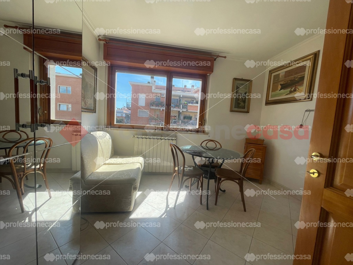 Foto 4 di 24 - Appartamento in vendita a Roma
