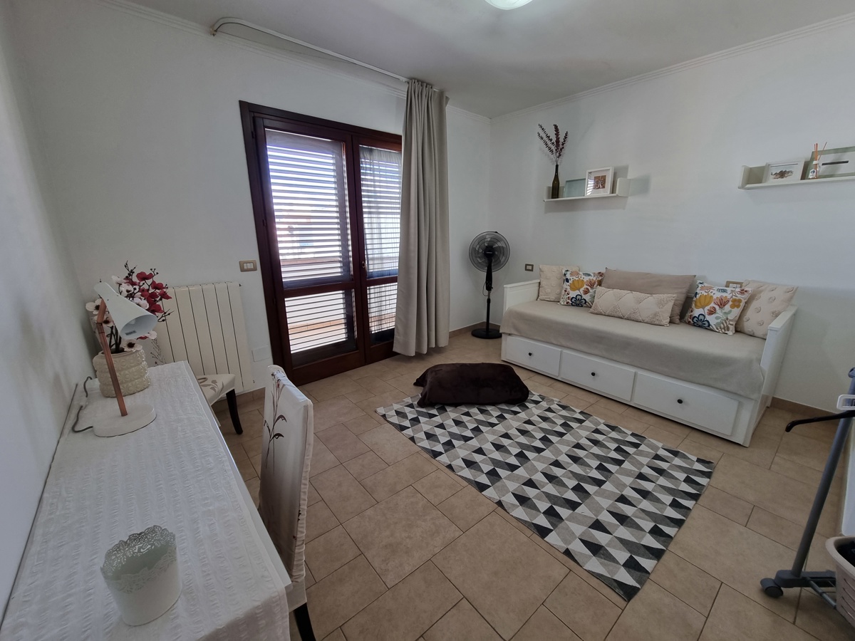 Foto 20 di 24 - Appartamento in vendita a Taranto