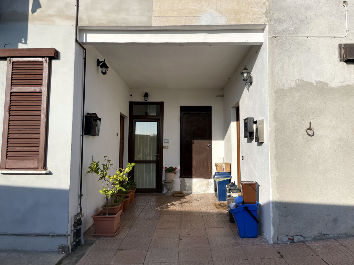 Foto 17 di 26 - Appartamento in vendita a Gemonio