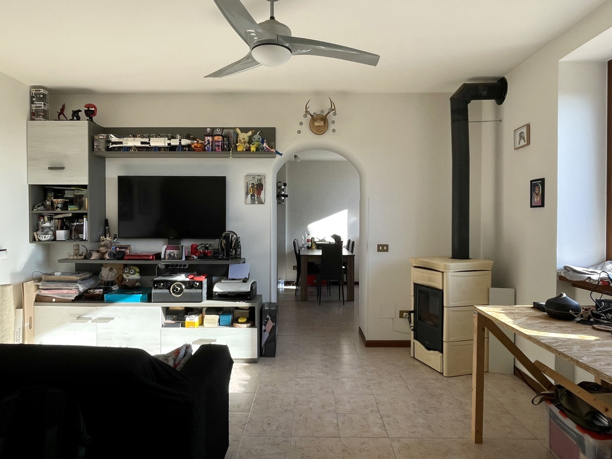 Foto 1 di 26 - Appartamento in vendita a Gemonio