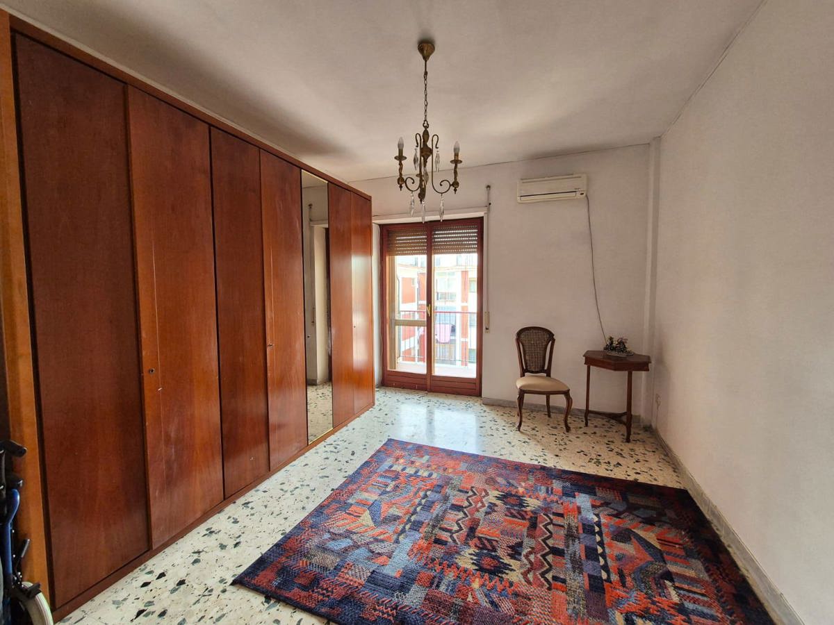 Foto 40 di 50 - Appartamento in vendita a Torre Annunziata