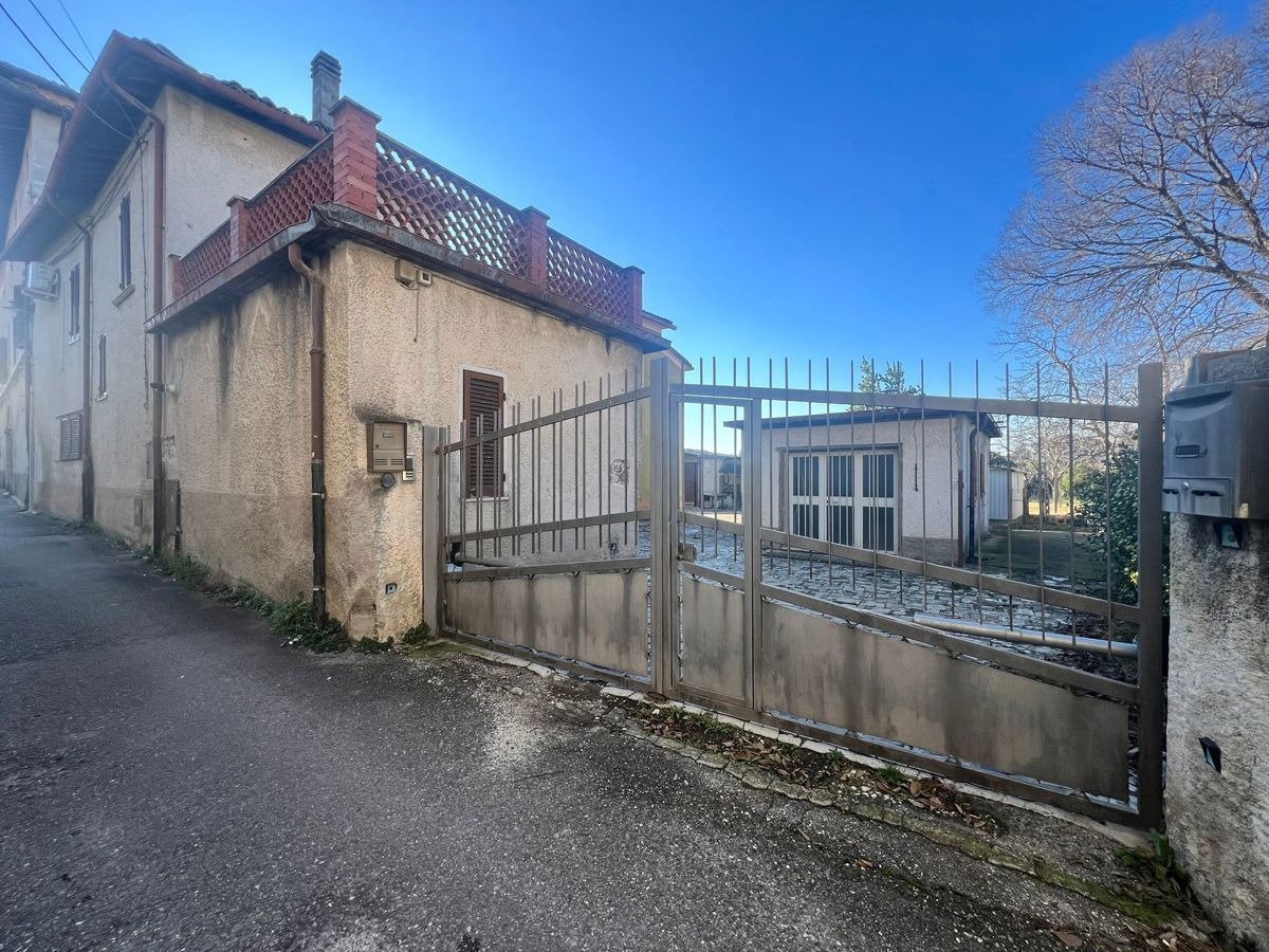 Foto 3 di 11 - Villa a schiera in vendita a Spoleto
