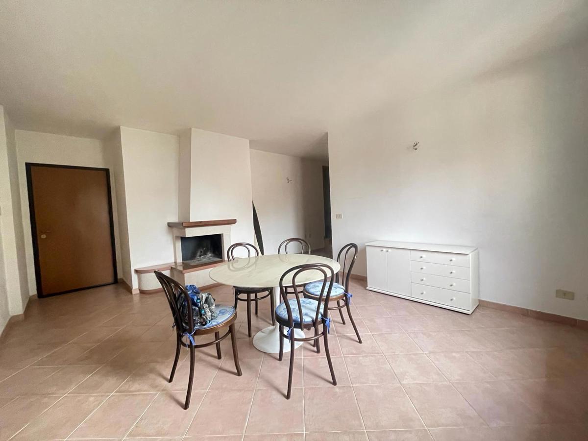 Foto 9 di 10 - Appartamento in vendita a Foligno