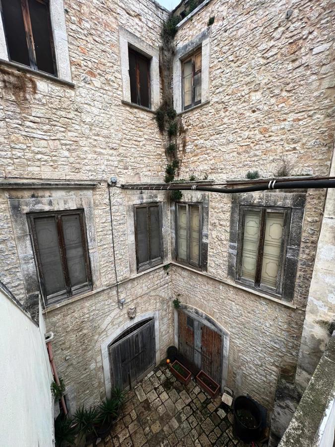 Foto 32 di 36 - Palazzo o stabile in vendita a Bitonto