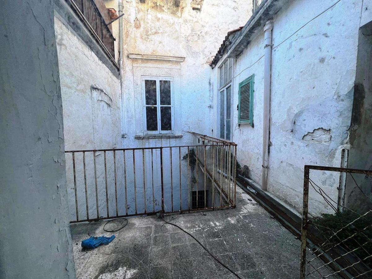 Foto 24 di 36 - Palazzo o stabile in vendita a Bitonto