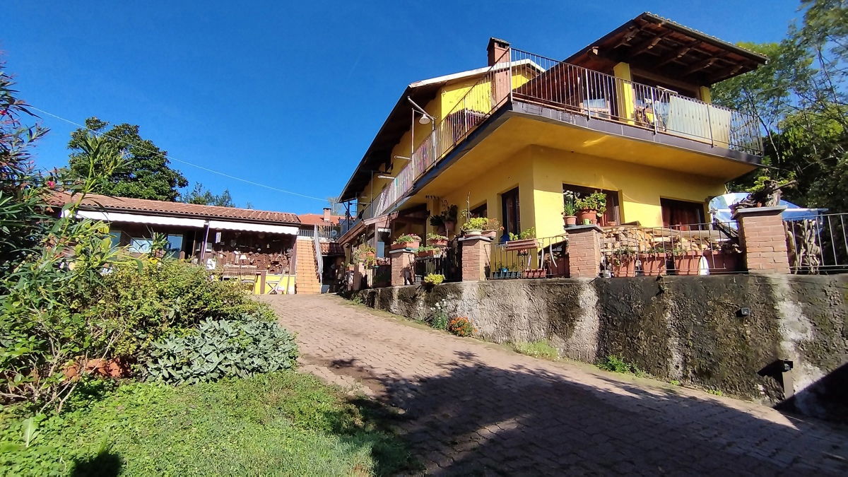 Foto 2 di 31 - Villa a schiera in vendita a Cumiana