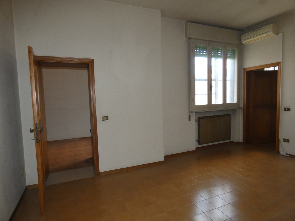 Foto 13 di 32 - Appartamento in vendita a Ravenna
