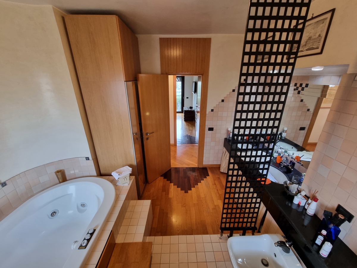 Foto 25 di 52 - Appartamento in vendita a Caserta