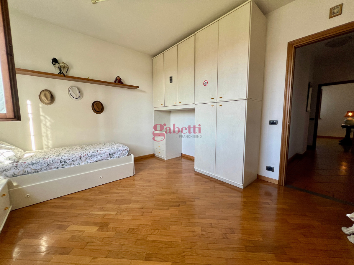 Foto 22 di 50 - Appartamento in vendita a Sesto Fiorentino