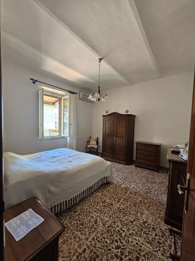 Foto 28 di 39 - Casa indipendente in vendita a Arezzo
