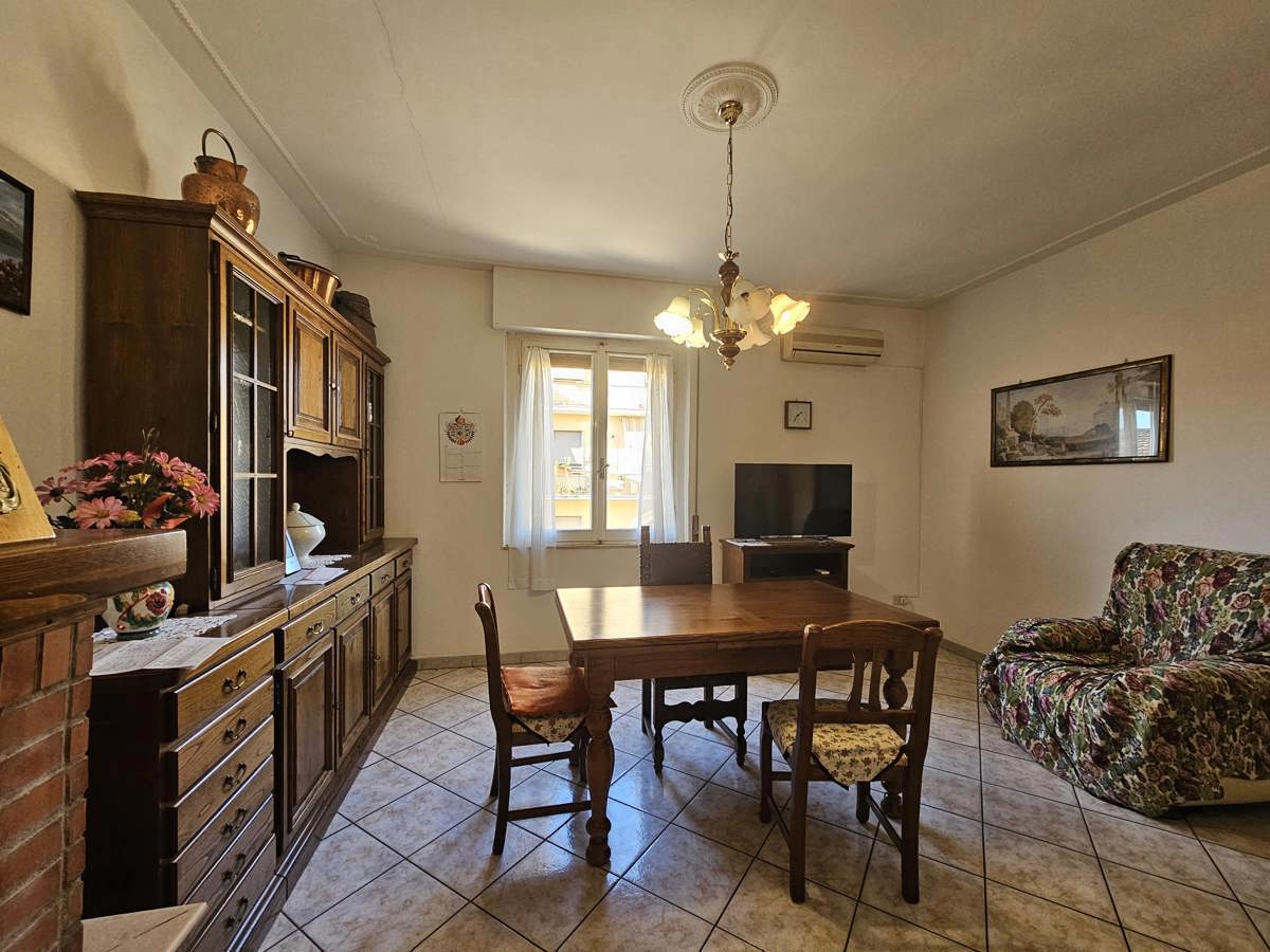 Foto 32 di 39 - Casa indipendente in vendita a Arezzo