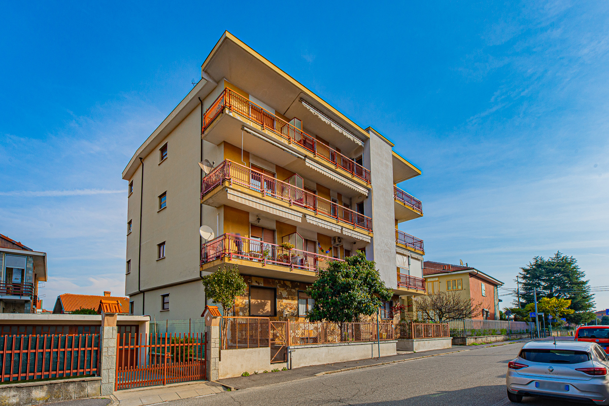 Foto 3 di 44 - Appartamento in vendita a Pianezza