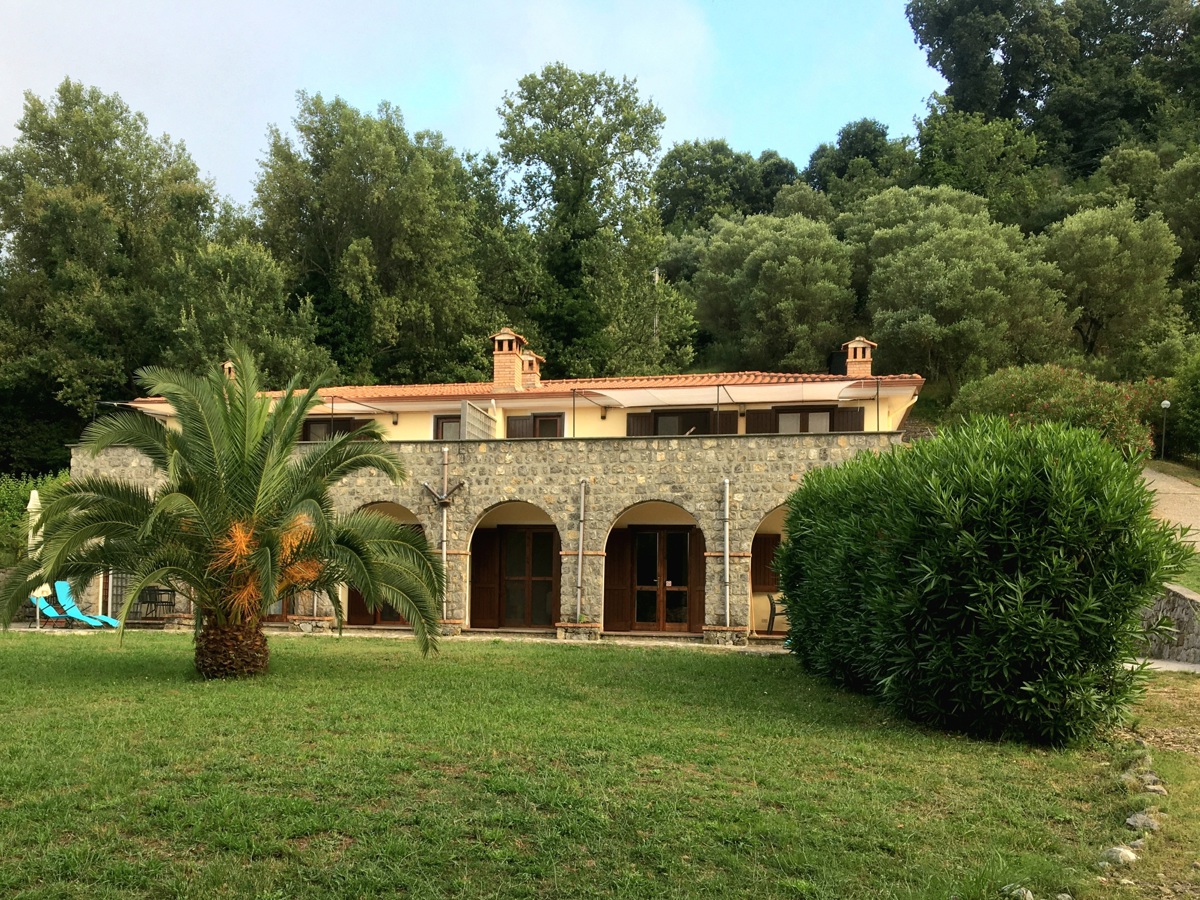 Foto 1 di 25 - Casa indipendente in vendita a San Giovanni a Piro