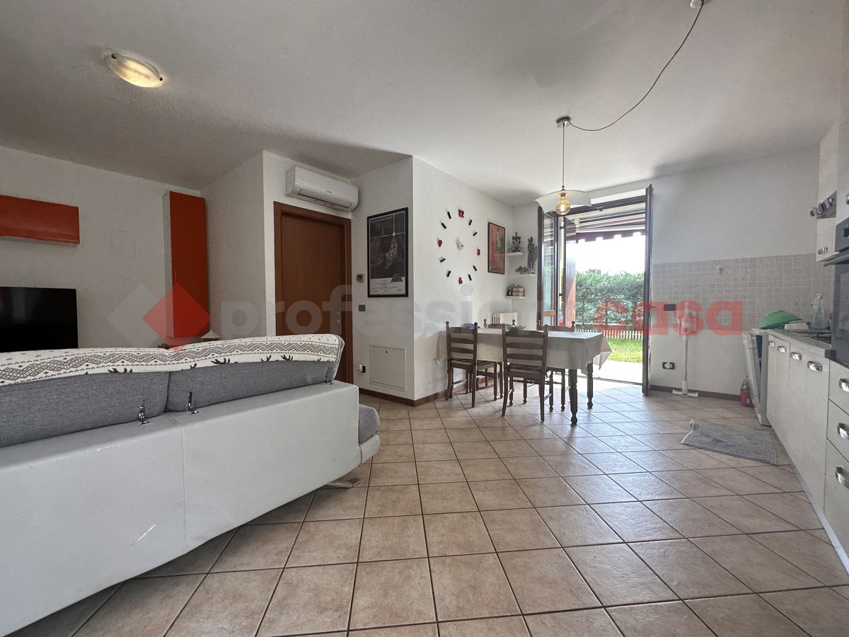Foto 2 di 14 - Appartamento in vendita a Oppeano