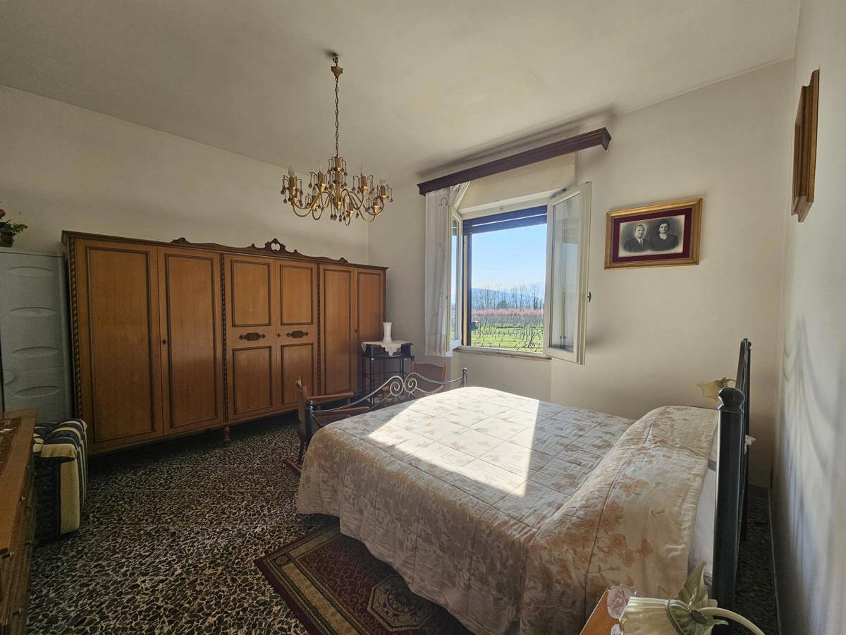 Foto 16 di 37 - Appartamento in vendita a Arezzo