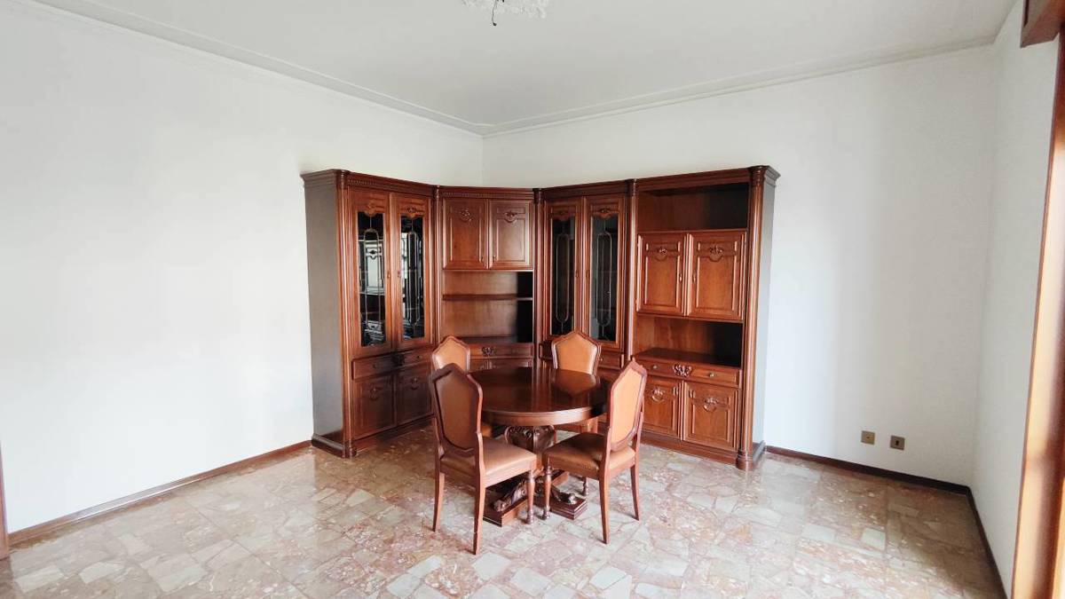 Foto 4 di 23 - Appartamento in vendita a Piacenza