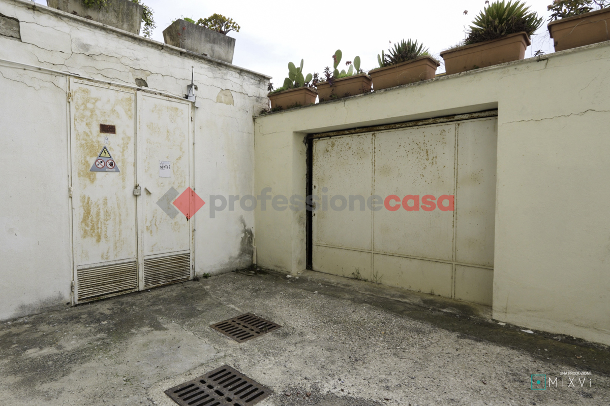 Foto 23 di 33 - Garage in vendita a Capaccio