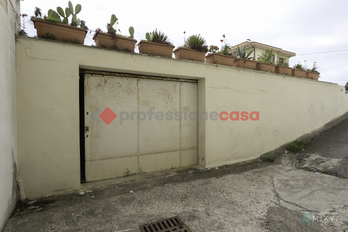 Foto 24 di 33 - Garage in vendita a Capaccio
