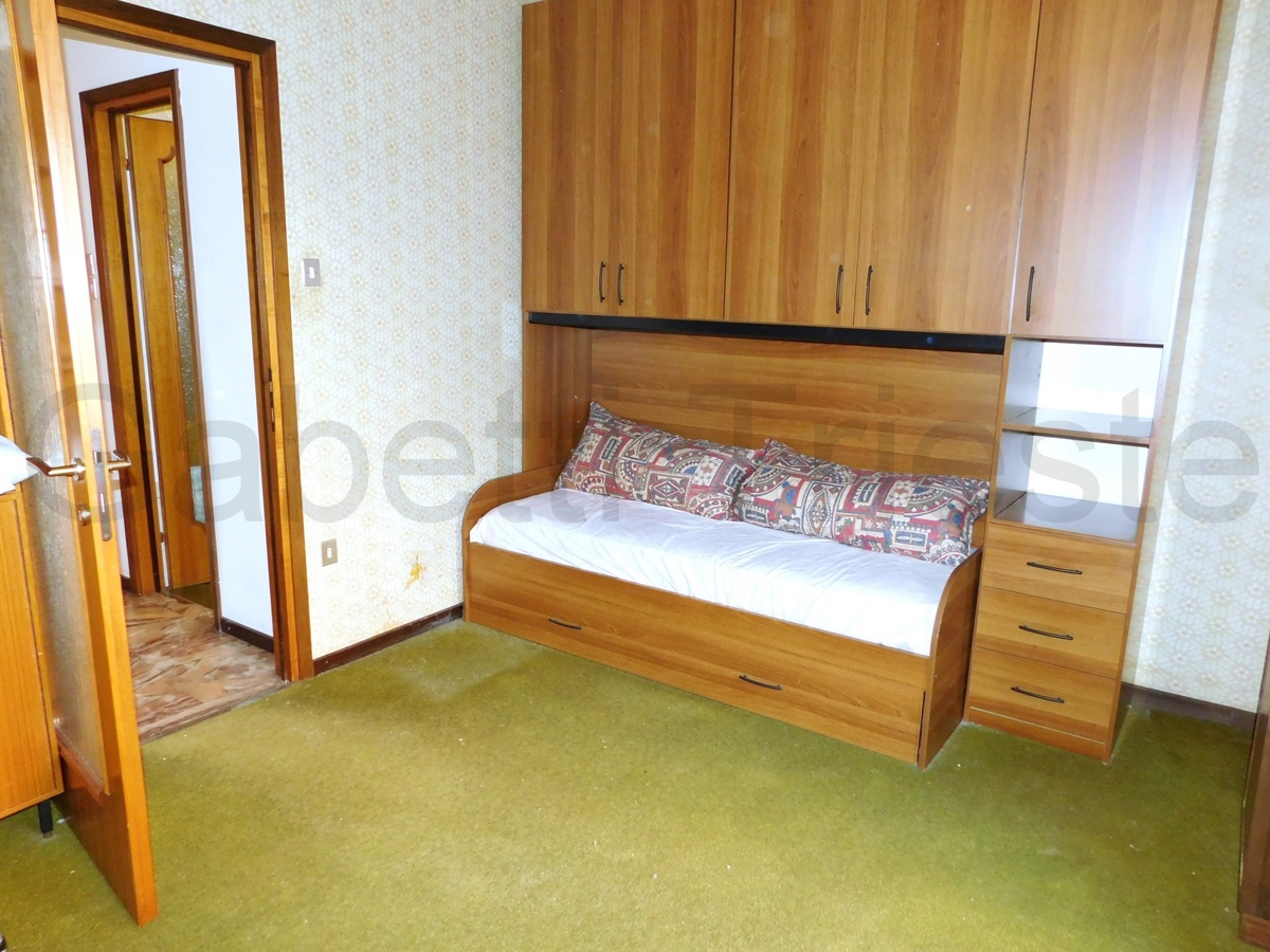 Foto 10 di 15 - Appartamento in vendita a Trieste