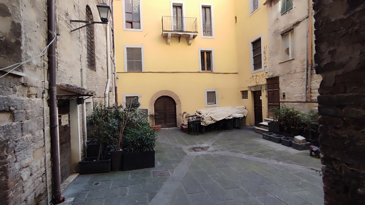 Foto 11 di 17 - Appartamento in vendita a Perugia