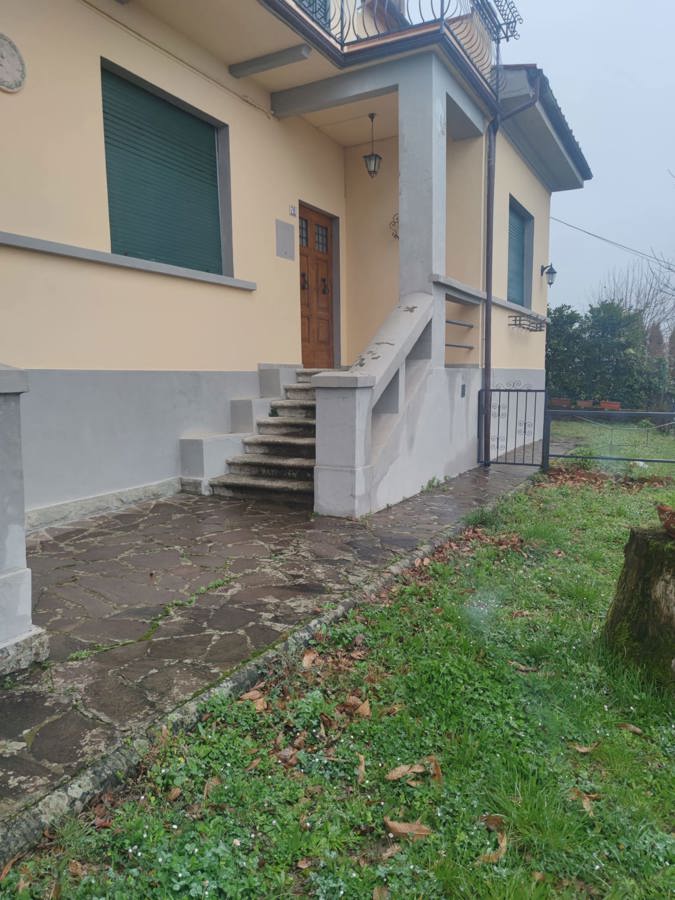 Foto 1 di 22 - Villa a schiera in vendita a Pistoia