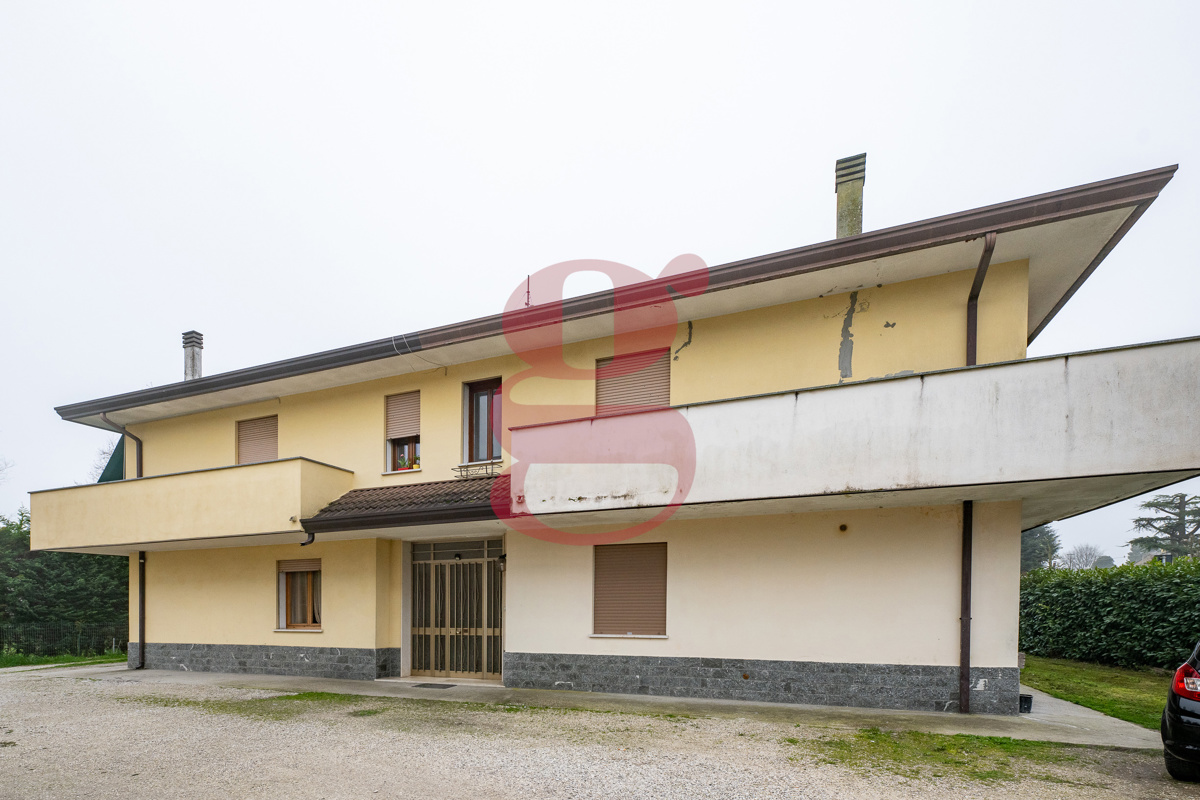 Foto 16 di 18 - Appartamento in vendita a Campolongo Maggiore