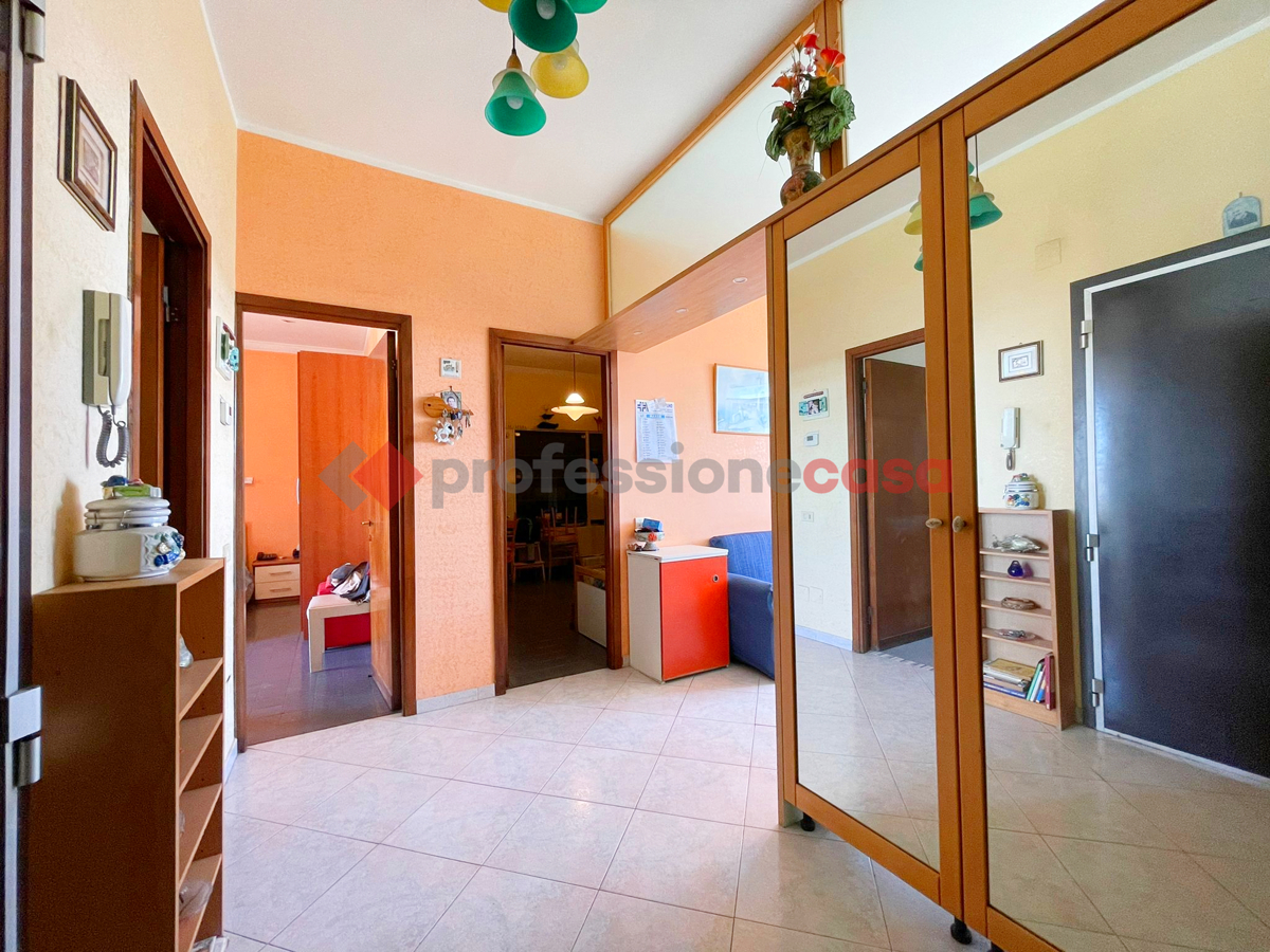 Foto 2 di 23 - Appartamento in vendita a Catania