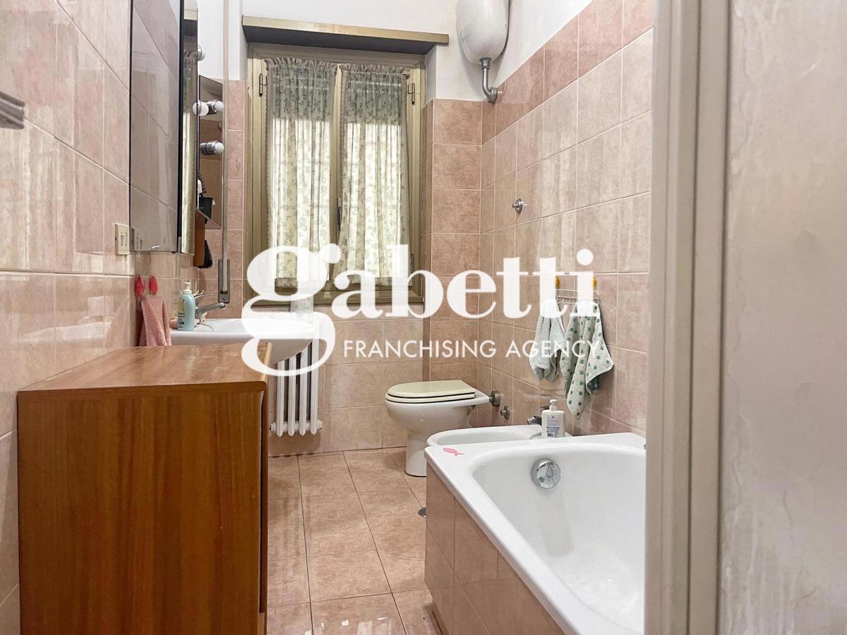 Foto 27 di 30 - Appartamento in vendita a Roma