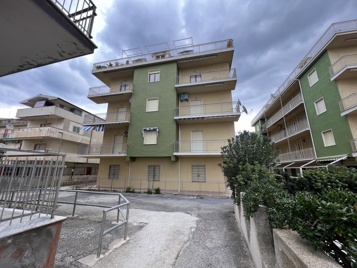 Foto 2 di 29 - Appartamento in vendita a Falconara Albanese