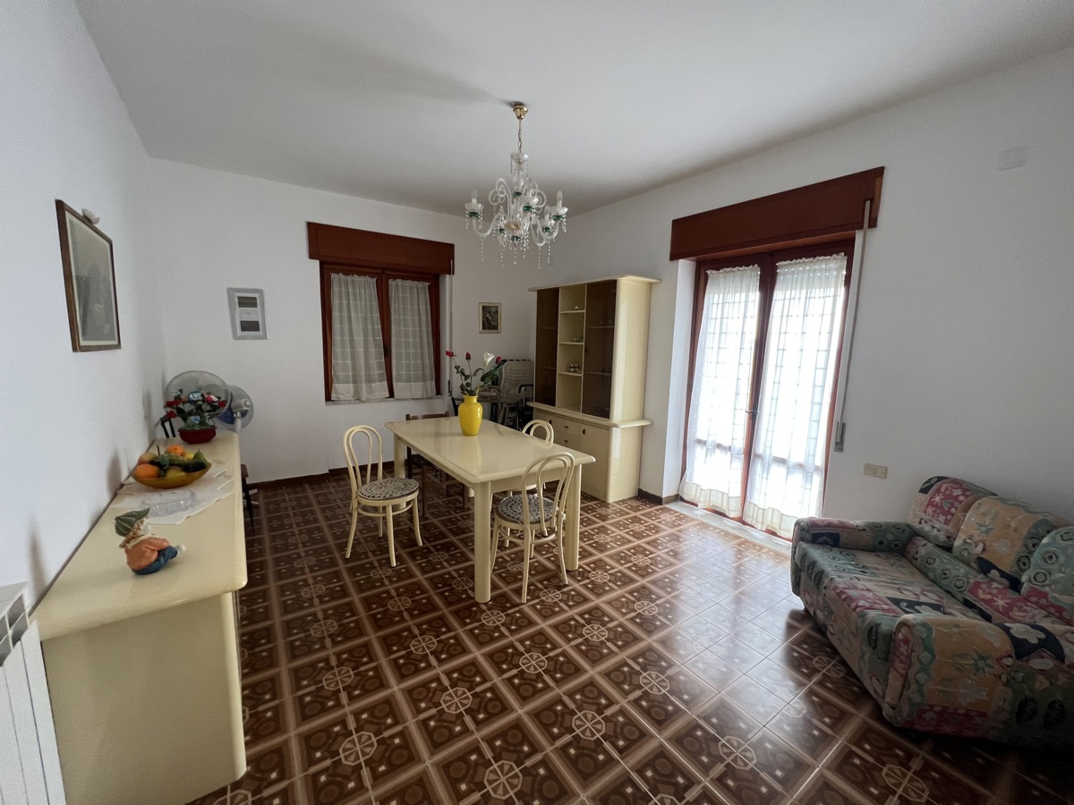 Foto 21 di 29 - Appartamento in vendita a Falconara Albanese