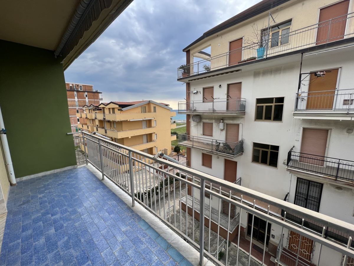 Foto 19 di 29 - Appartamento in vendita a Falconara Albanese