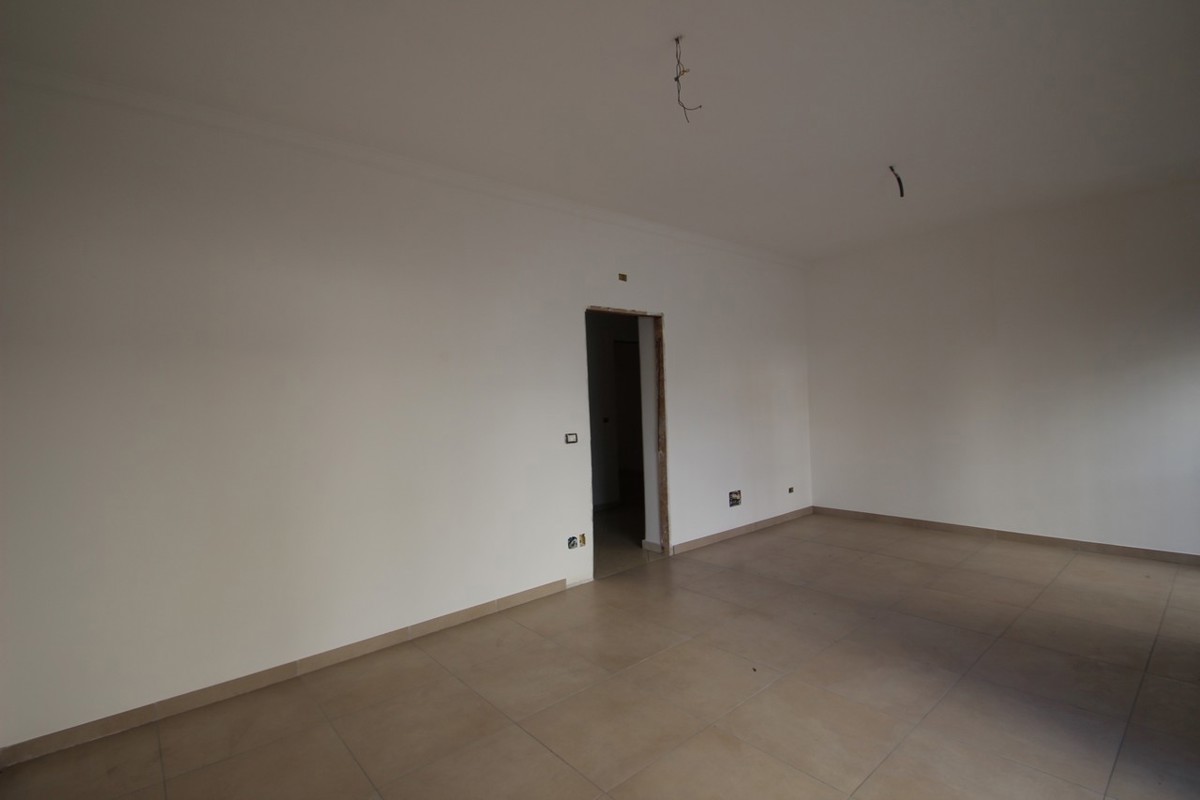 Foto 4 di 43 - Appartamento in vendita a Gravina di Catania