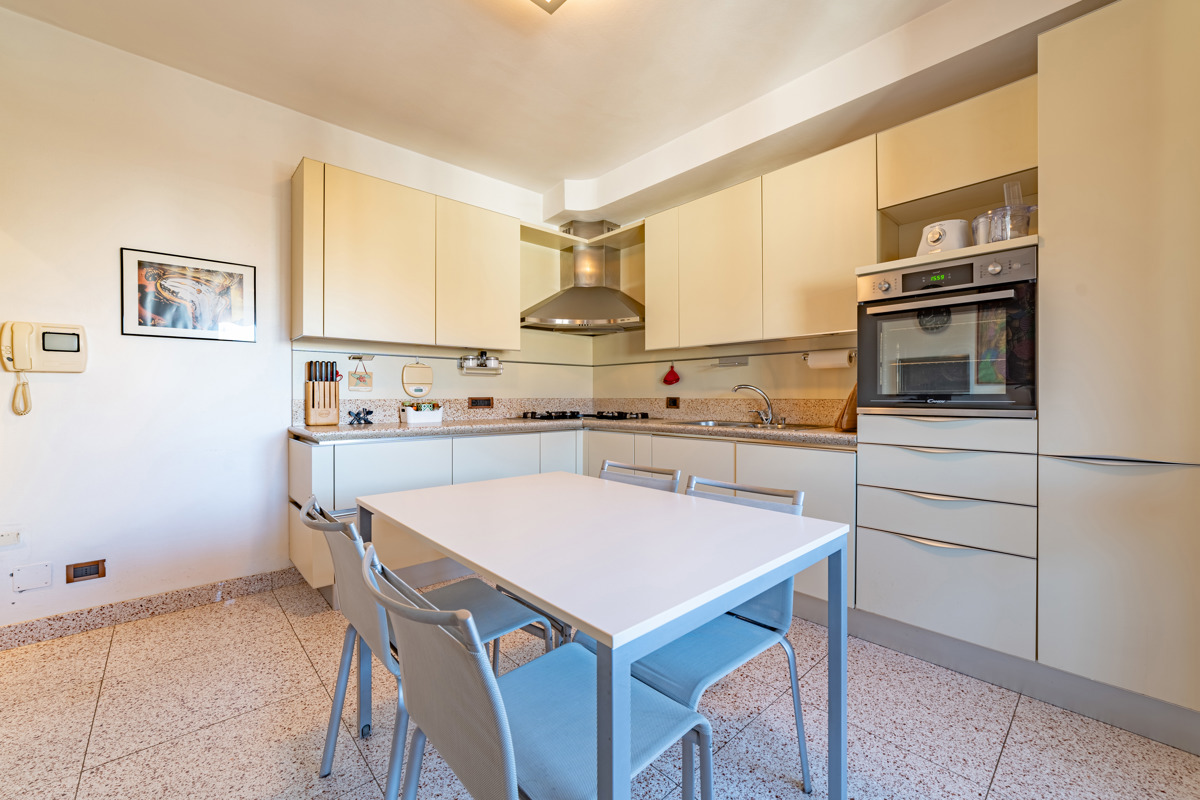 Foto 19 di 49 - Appartamento in vendita a Milano