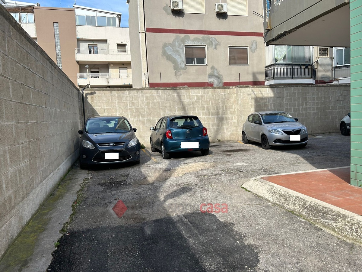 Foto 21 di 22 - Appartamento in vendita a Bari