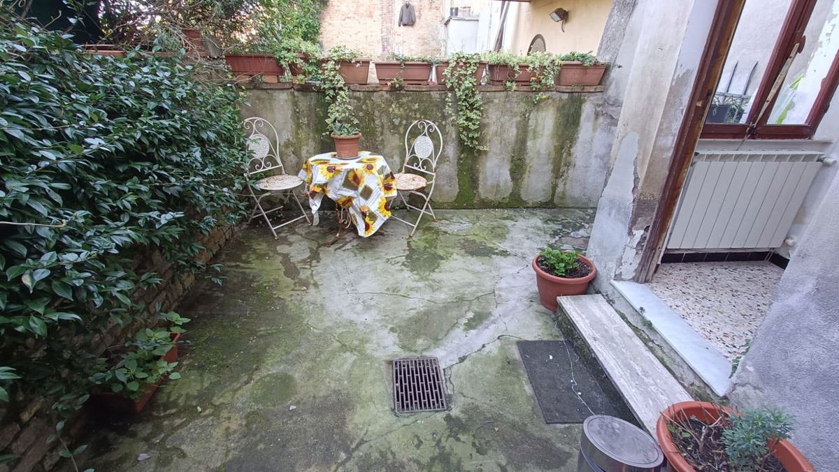 Foto 14 di 18 - Appartamento in affitto a Siena