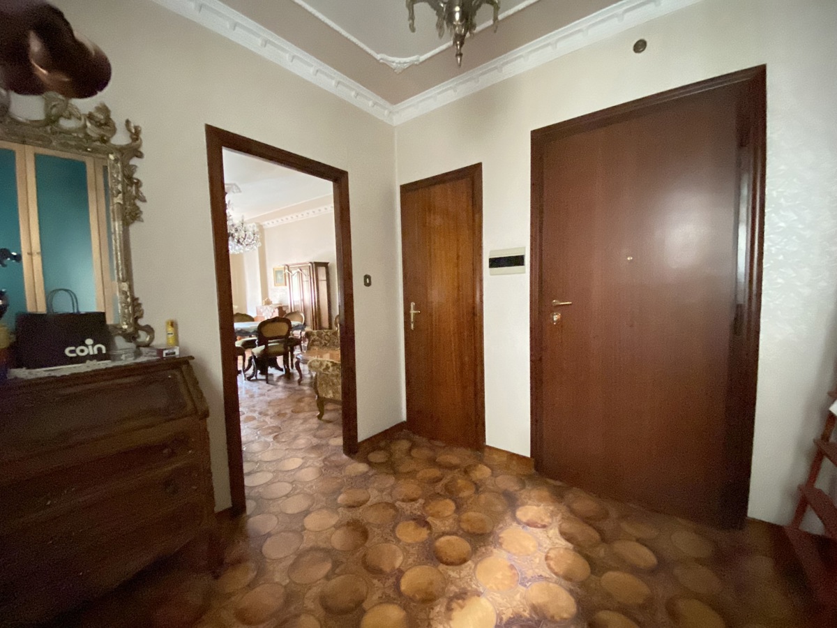 Foto 13 di 28 - Appartamento in vendita a Roma