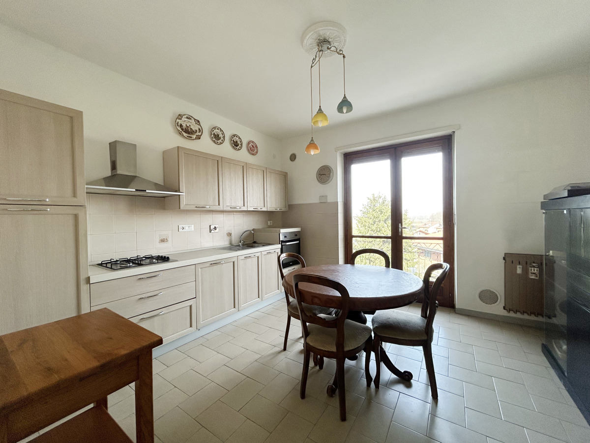 Foto 10 di 26 - Appartamento in vendita a Riva Presso Chieri