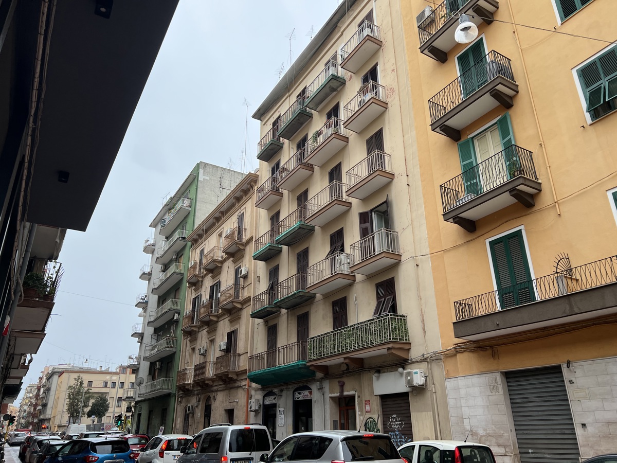 Foto 1 di 18 - Appartamento in vendita a Taranto